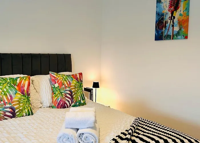 Vulcan - 3 Bedrooms - Sleeps 6