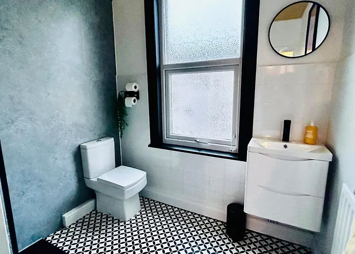 Vulcan - 3 Bedrooms - Sleeps 6 *