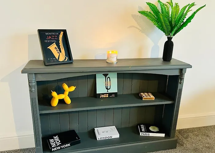 Apartment Quirky Vibe - 3 Bedrooms - Sleeps 6 Workington