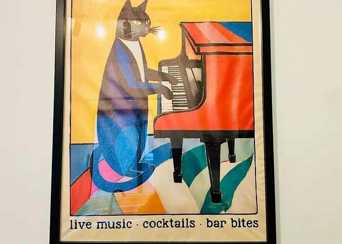 Apartment Quirky Vibe - 3 Bedrooms - Sleeps 6 *