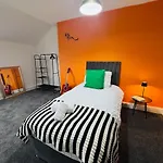 Apartment Quirky Vibe - 3 Bedrooms - Sleeps 6