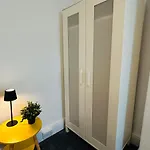 Apartment Quirky Vibe - 3 Bedrooms - Sleeps 6 Workington