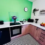 Apartment Quirky Vibe - 3 Bedrooms - Sleeps 6
